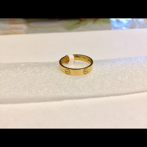 Bundle for 2 gold bracelets and a ring size 6 - Picture 3 of 3